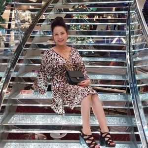 Meet your Posher, Lucy